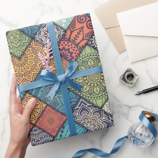 Kleurig diagonaal patroon cadeaupapier (Geschenken)