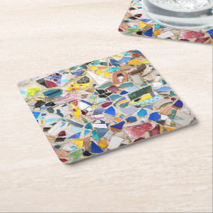 Kleurig gebroken afbeelding van de aardewand kartonnen onderzetters