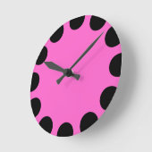 Kleurinstelling - zwart en roze ronde klok (Hoek)
