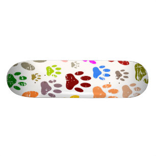 Kleurkleurige dog verven afdrukken persoonlijk skateboard