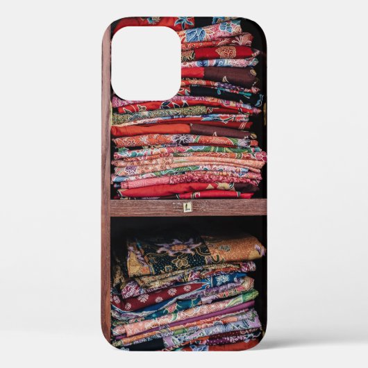 KLEURKLEURKLEDING OP RACK Case-Mate iPhone CASE (Achterkant)