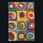 Kleuronderzoek | Wassily Kandinsky Theedoek<br><div class="desc">Kunstschilderij met de titel Color Study,  Squares with Concentric Circles (1913) van de Russische kunstenaar Wassily Kandinsky. Origineel kunstwerk is een kleurrijk abstract onderzoek gemaakt met waterverf,  gouache en crayon op papier. Gebruik de ontwerphulpmiddelen om douanetekst toe te voegen of het afbeelding te personaliseren.</div>