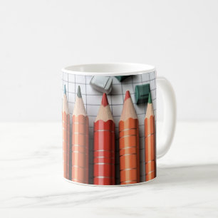 Kleurpotloden zijn gerangschikt om kleur te illust koffiemok