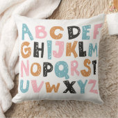 Kleurrijk Alfabet kussen, ABC kussen (Deken)