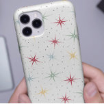 Kleurrijk atoompatroon met midden-eeuwse uitbarsti iPhone 16 pro hoesje<br><div class="desc">Liven je mobiele telefoon op met deze geweldige atoomtijdperk uit de midden eeuw. Dit ontwerp kenmerkt starbursts in rood,  blauw,  groen,  en geel en geaccentueerd met zwarte stippen.</div>