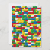 Kleurrijk bakstenen verjaardagsfeestje met speels  kaart (Achterkant)