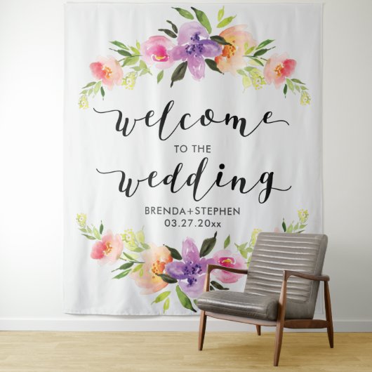 Kleurrijk bloemengestel & moderne trouwtypografie wandkleed (In situ)