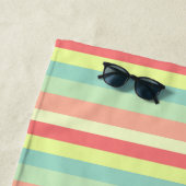 Kleurrijk Bright Stripes Modern Monogram Strandlaken (In situ)