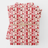 Kleurrijk Checkerboard Heart Wrapping Paper (In situ)