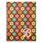 Kleurrijk Daisy Patroon Retro Monogram Notitieboek (Voorkant)
