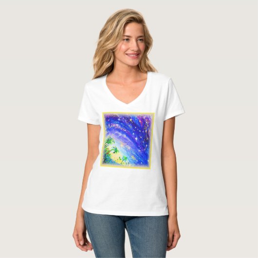 Kleurrijk dansend Oerwoud in de hemel. Bestel nu T-shirt (Voorkant volledig)