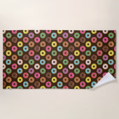 Kleurrijk Donut-patroon in chocolade Strandlaken (Voorkant)