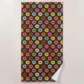 Kleurrijk Donut-patroon in chocolade Strandlaken (Voorkant)