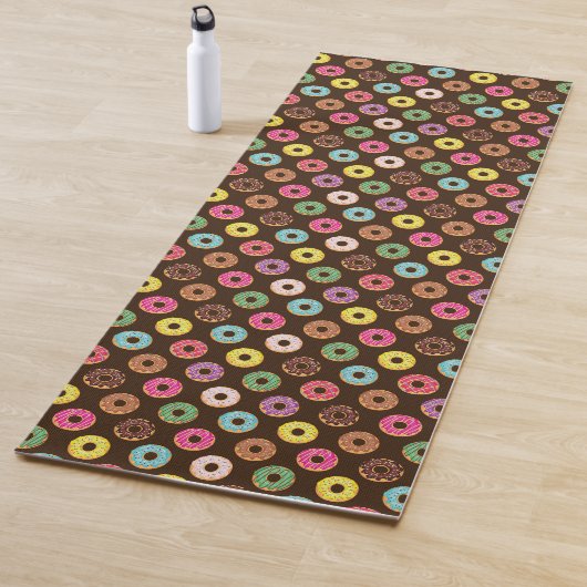 Kleurrijk Donut-patroon in chocolade Yogamat (In situ)