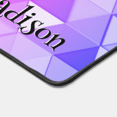 Kleurrijk driehoeksretro geometriepatroon Monogram Bureaumat (Hoek)