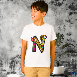 Kleurrijk en leuk monogram N Tribal en Doodle-stij T-shirt