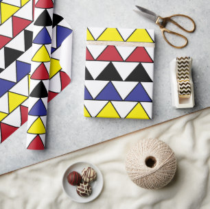 Kleurrijk geometrisch driehoekenpatroon cadeaupapier