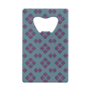 Kleurrijk geometrisch patroon in klassieke retro s creditkaart flessenopener