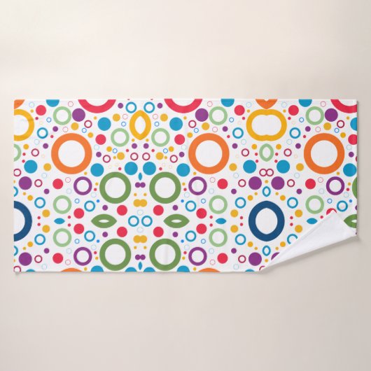 Kleurrijk geometrisch patroon met symmetrie wit badhanddoek (Badhanddoek)