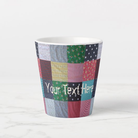 kleurrijk gevlekte vierkantjes  patchwork latte mok (Voorkant)