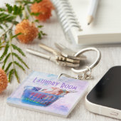 Kleurrijk gevouwen wasgoed op hanen in een blauwe  sleutelhanger (Voorkant Rechts)