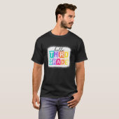 Kleurrijk Hallo Derde Graad 1e dag O T-shirt (Voorkant volledig)