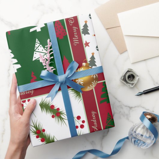 Kleurrijk kerst inpakpapier met tekst (Geschenken)