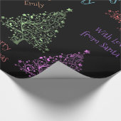 Kleurrijk kerstboompatroon met naam cadeaupapier (Hoek)