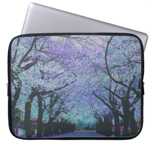 Kleurrijk landschap van de Cherry Blossom Laptop Sleeve