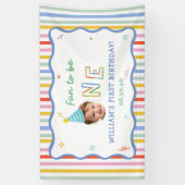 Kleurrijk leuk gestreepte verjaardagsfeestje spandoek (Verticaal)