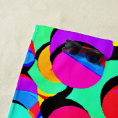 Kleurrijk levendig revival patroon strandlaken (In situ)