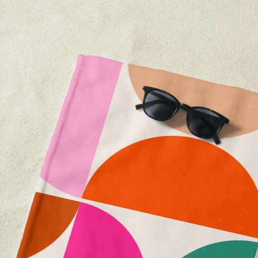 Kleurrijk Midden-eeuws modern Abstract patroon Strandlaken (In situ)