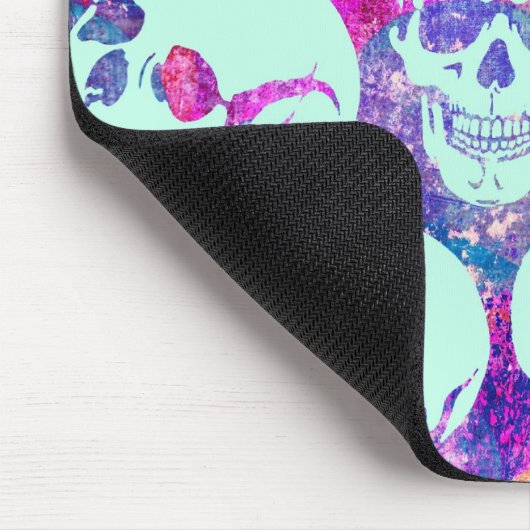 Kleurrijk multi-schedel patroon in roze en blauw. muismat (Hoek)