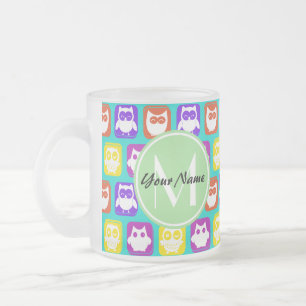 Kleurrijk Neon Owl Aangepast monogram, op maat gem Matglas Koffiemok