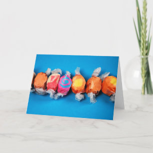 Kleurrijk omhuld taffig snoep wenskaart kaart