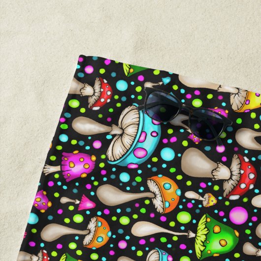 Kleurrijk paddenstoel naadloos patroon strandlaken (In situ)