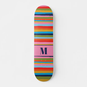 Kleurrijk patroon met serplataantekening met Initi Persoonlijk Skateboard