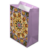 Kleurrijk patroon Paasei Mandala Medium Cadeauzakje (Achterkant Gekanteld)