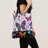 Kleurrijk patroon van bloemen en vlinders tote bag (Dichtbij)