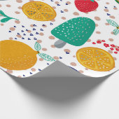 Kleurrijk patroon van zomervoedsel en bloemen cadeaupapier (Hoek)