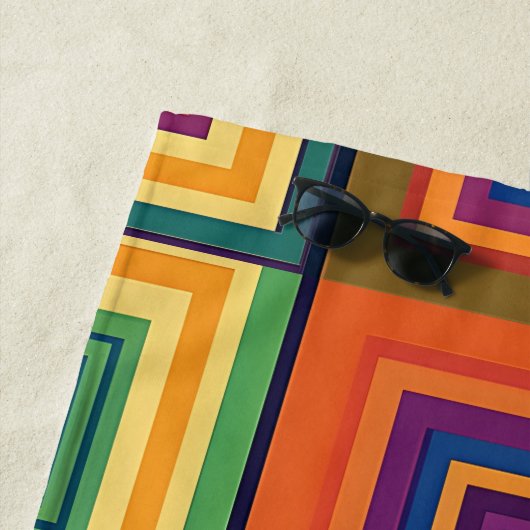 Kleurrijk retro blokontwerp strandlaken (In situ)