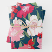 Kleurrijk rood bloemmotief blauw inpakpapier vel (In situ)