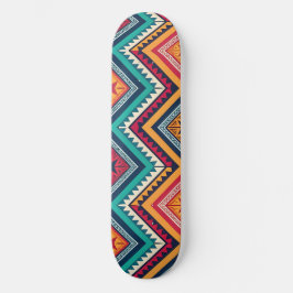 Kleurrijk tribiaal patroon persoonlijk skateboard