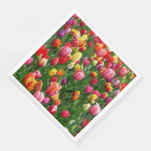 Kleurrijk veld van tulpen bloemen papier servetten (Hoek)