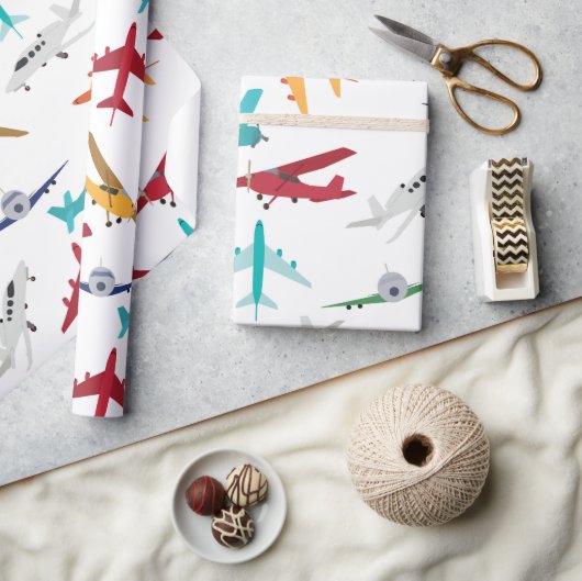 Kleurrijk Vliegtuigpatroon Cadeaupapier (Crafts)