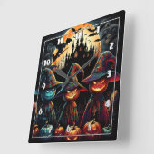 Kleurrijk vogelverschrikkertrio bij volle maan vierkante klok (Hoek)