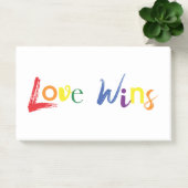 Kleurrijk, vrolijk, creatief design van Love Wins Post-it® Notes (Kantoor)