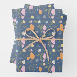 Kleurrijk weiland op blauw inpakpapier vel