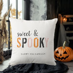 Kleurrijk zoet en woordrijk | Happy Halloween Buitenkussen<br><div class="desc">Kleurrijk zoet en woordrijk | Happy Halloween</div>