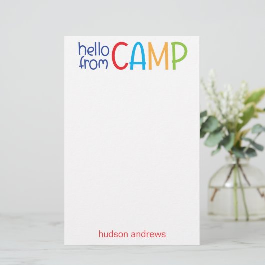 Kleurrijk zomerkamp — Aangepaste schrijfbenodigdhe Briefpapier (Staand voorkant)